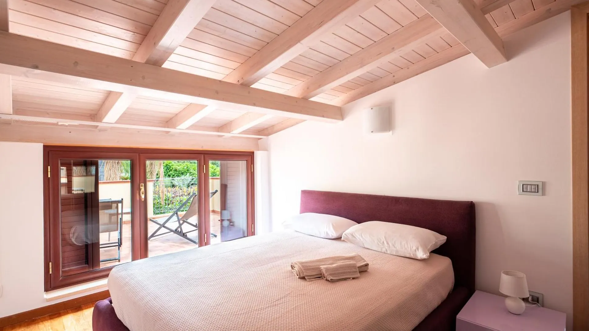 Villa A Scafa Con Vista Mozzafiato Capo dʼOrlando アパート