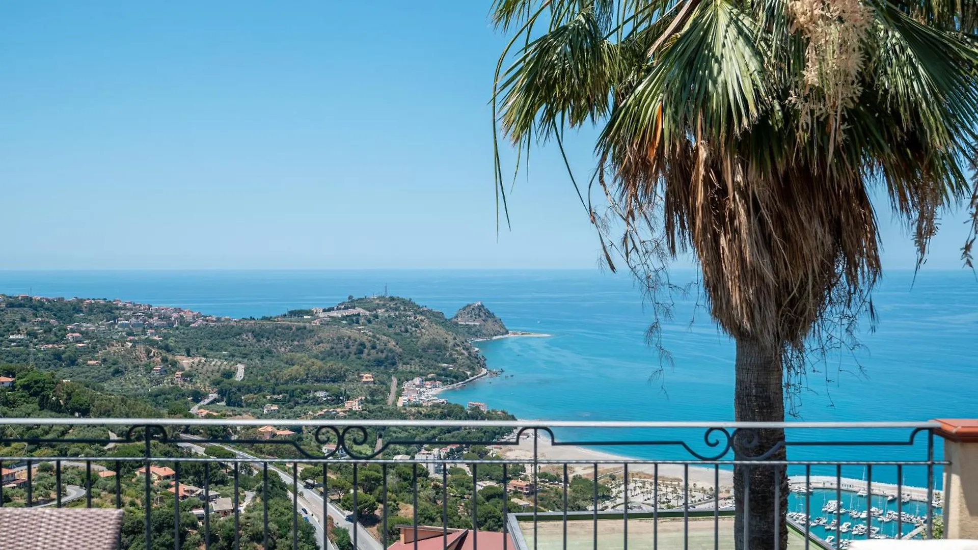 Villa A Scafa Con Vista Mozzafiato Capo dʼOrlando