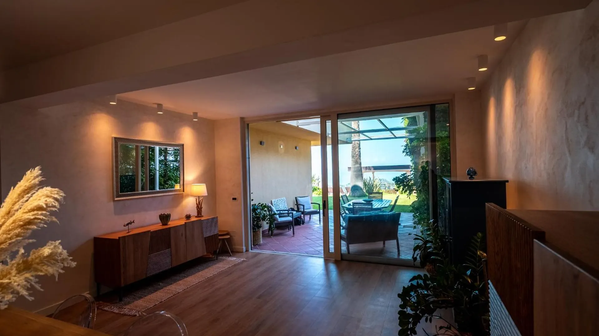 Villa A Scafa Con Vista Mozzafiato Capo d'Orlando